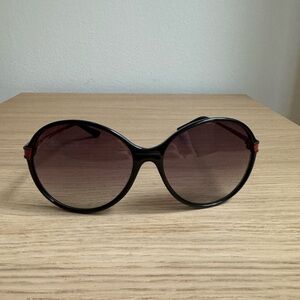 Chic Gucci Black Sunglasses